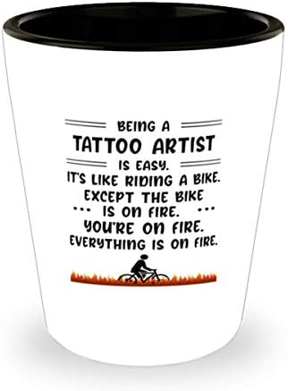 Lako je biti tattoo umjetnik čaša od 1,5 oz