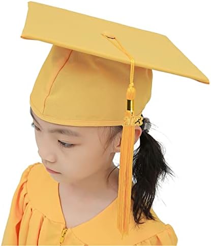 Maturalna mala mat kapa za vrtić i predškolsku djecu s kićankom 2023
