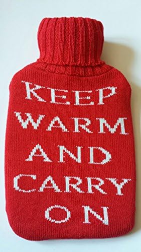 Topla tradicija držite toplo i nosite pletenu navlaku za bocu s toplom vodom - samo navlaku