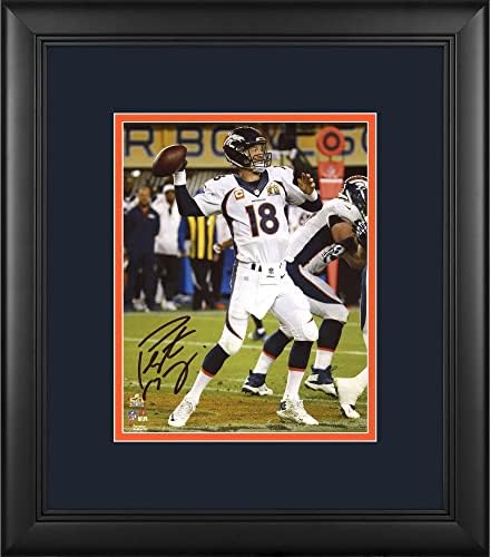 Peyton Manning Denver Broncos uokviren Autografirano 8 x 10 Super Bowl 50 Champion Action Action Vertical Fotografija - Autografirane